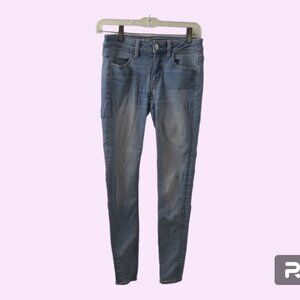 American Eagle Outfitters super super stretch jeggings jeans denim in light wash